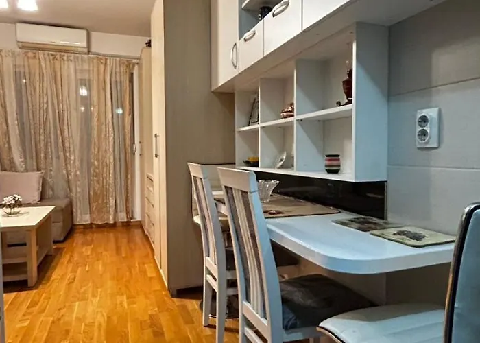 Sunrise Daire Podgoriçe